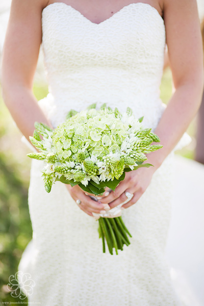 green and white bouquet