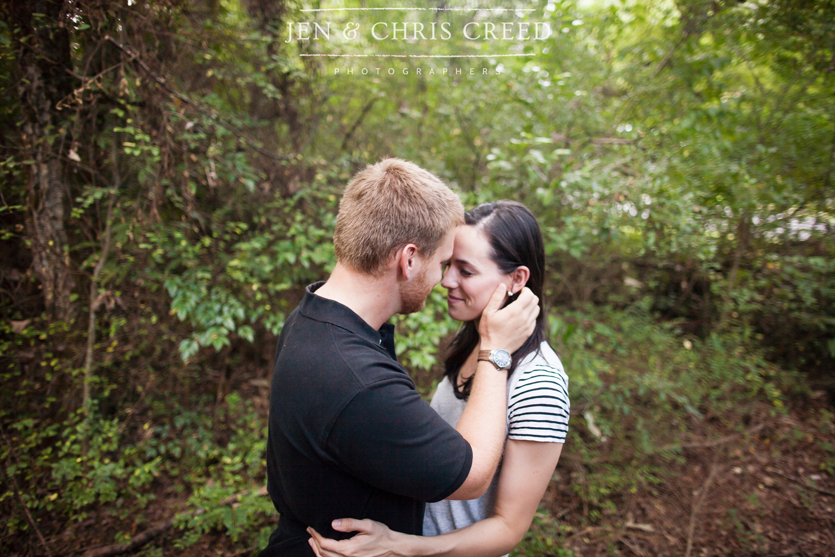 sweet moments engagement photos