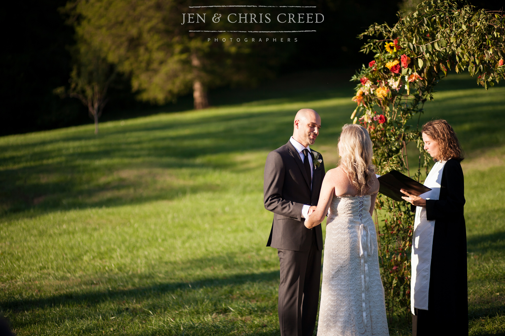 outdoor wedding ceremony in Nashville