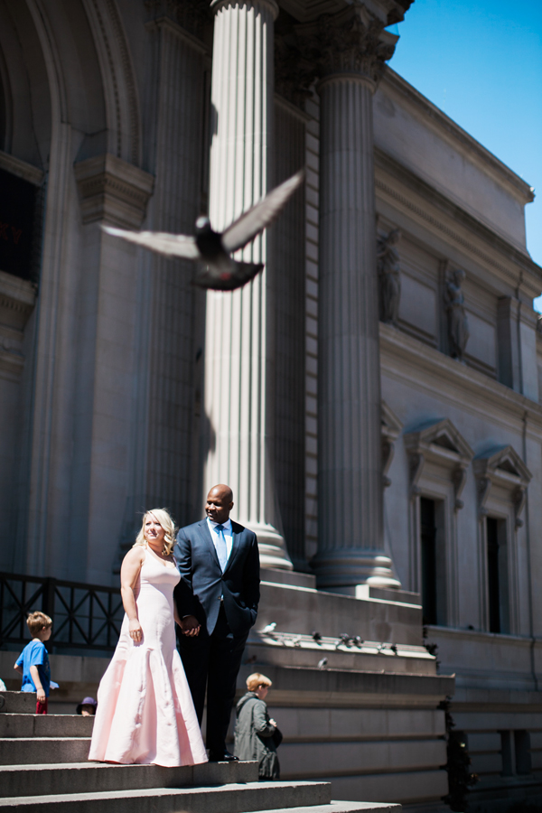 engagement photos at the Metropolitan Museum of Art