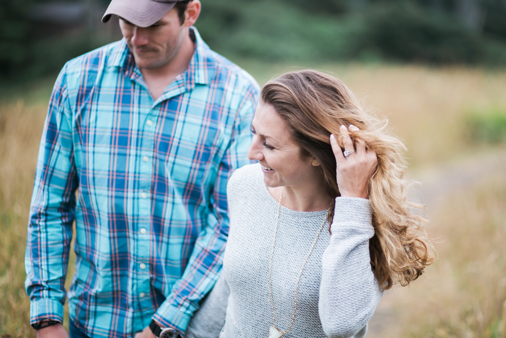 Relaxed engagement photos