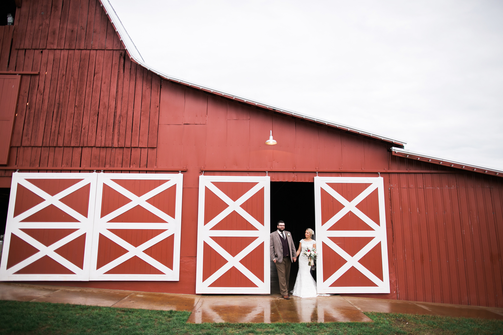 Tennessee barn wedding